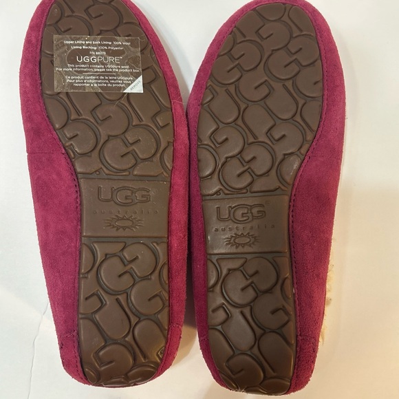 UGG Red Suede Women's Moccasins - Picture 14 of 16